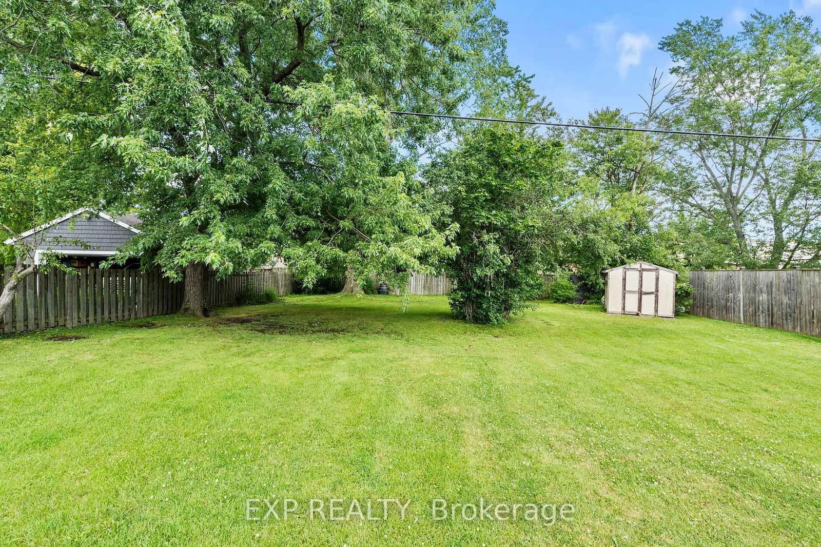 8800 Champlain Drive thumbnail 37