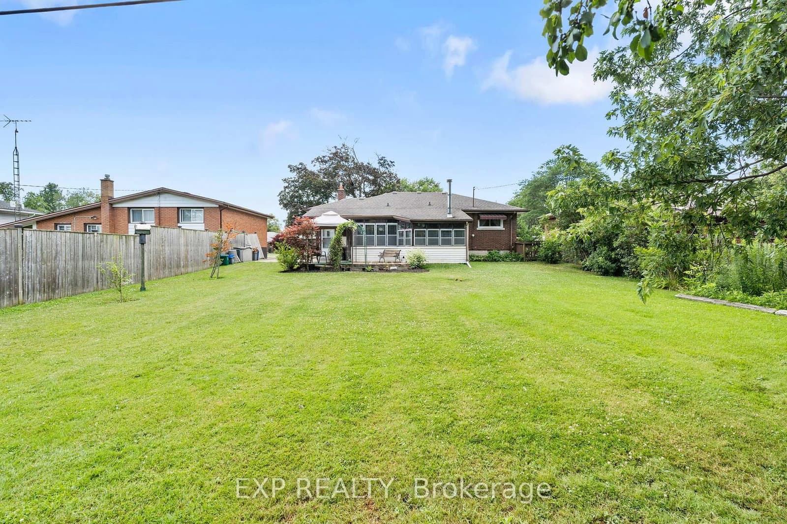 8800 Champlain Drive thumbnail 40