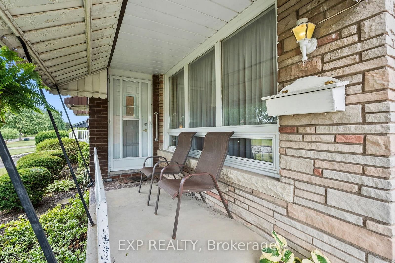 8800 Champlain Drive thumbnail 6