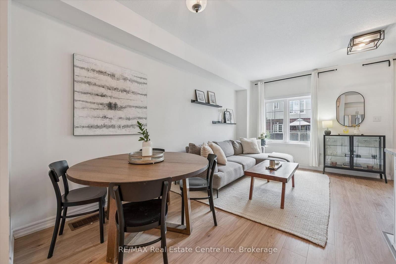 88 DECORSO Drive, Unit 30 thumbnail 7