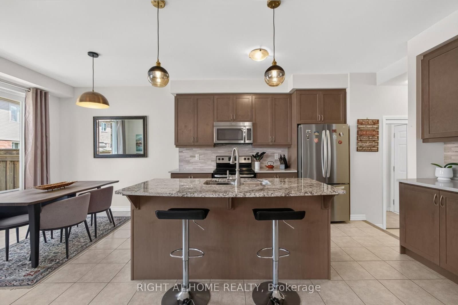 180 Spring Creek Drive thumbnail 16