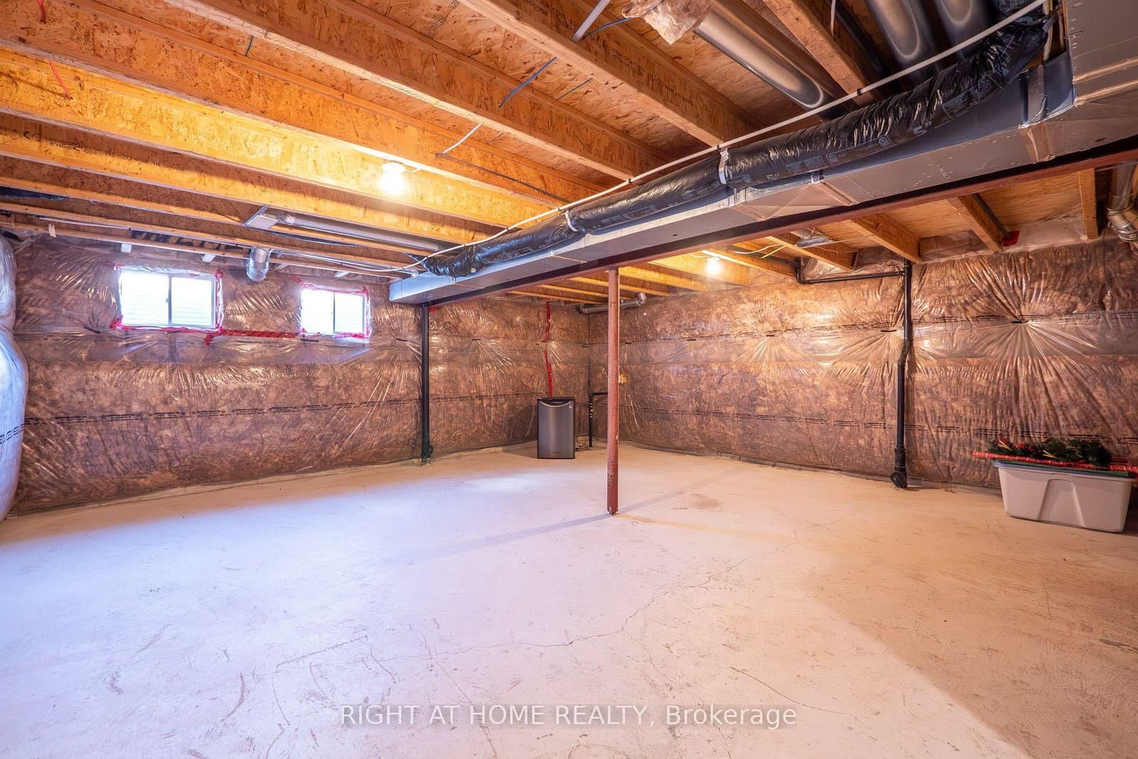 180 Spring Creek Drive thumbnail 35