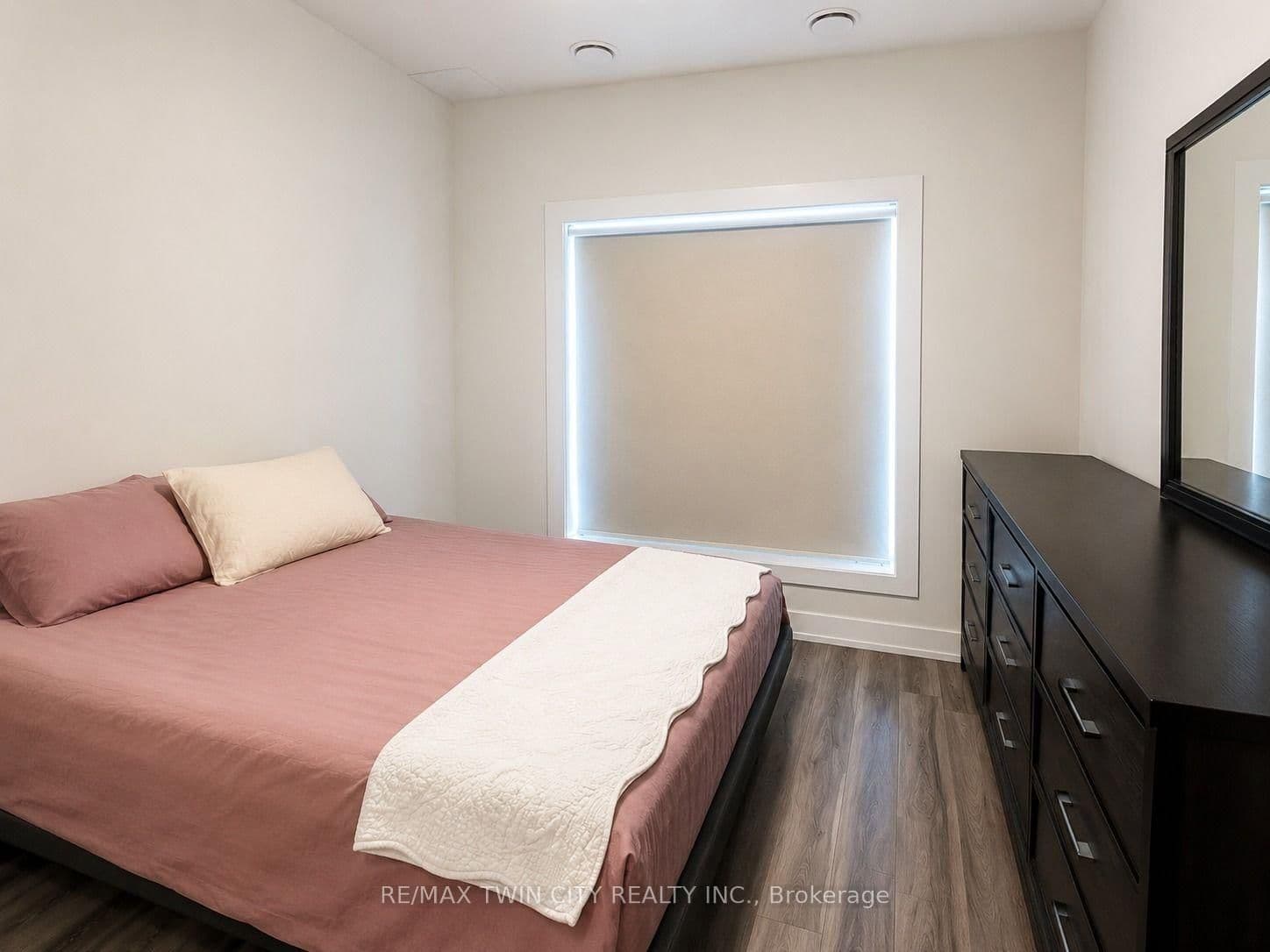 1100 Lackner Place, Unit 216 thumbnail 6