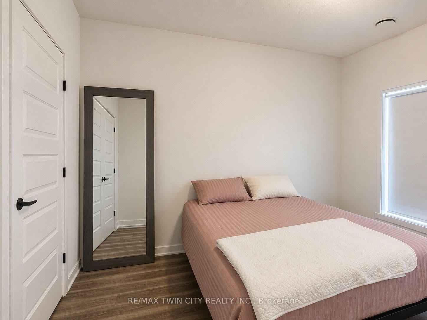 1100 Lackner Place, Unit 216 thumbnail 7