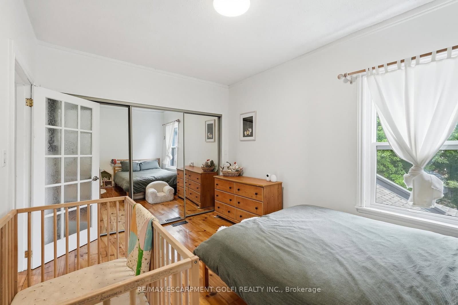 356 Hughson Street thumbnail 26