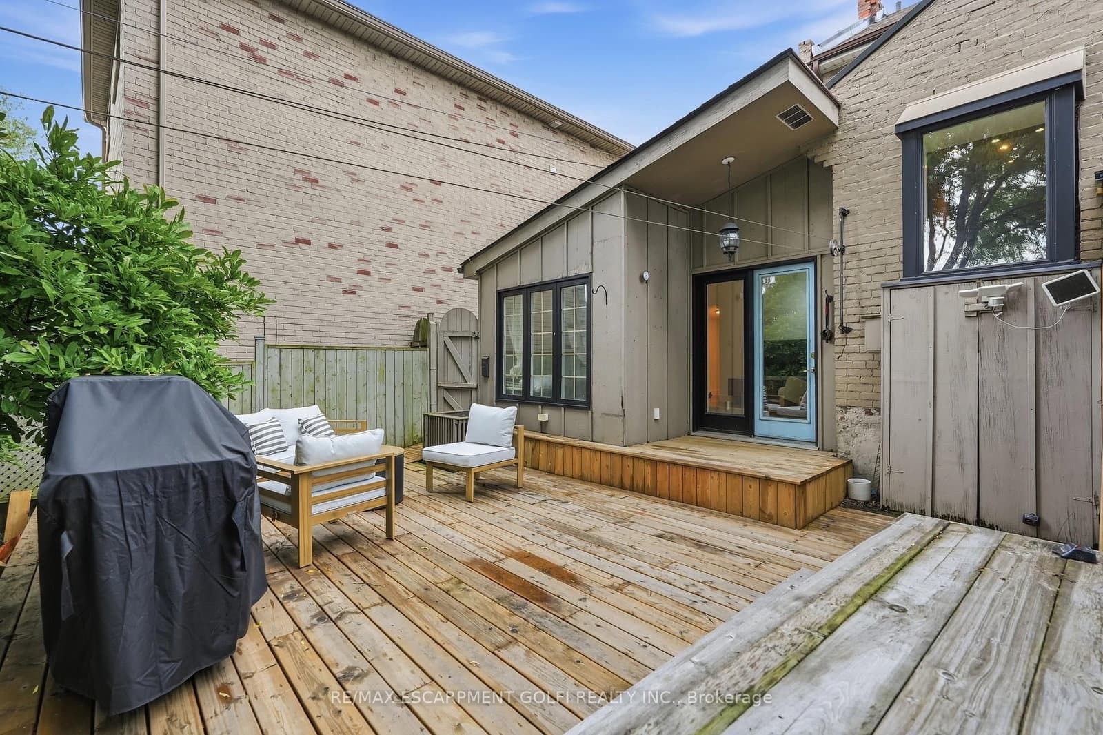 356 Hughson Street thumbnail 27