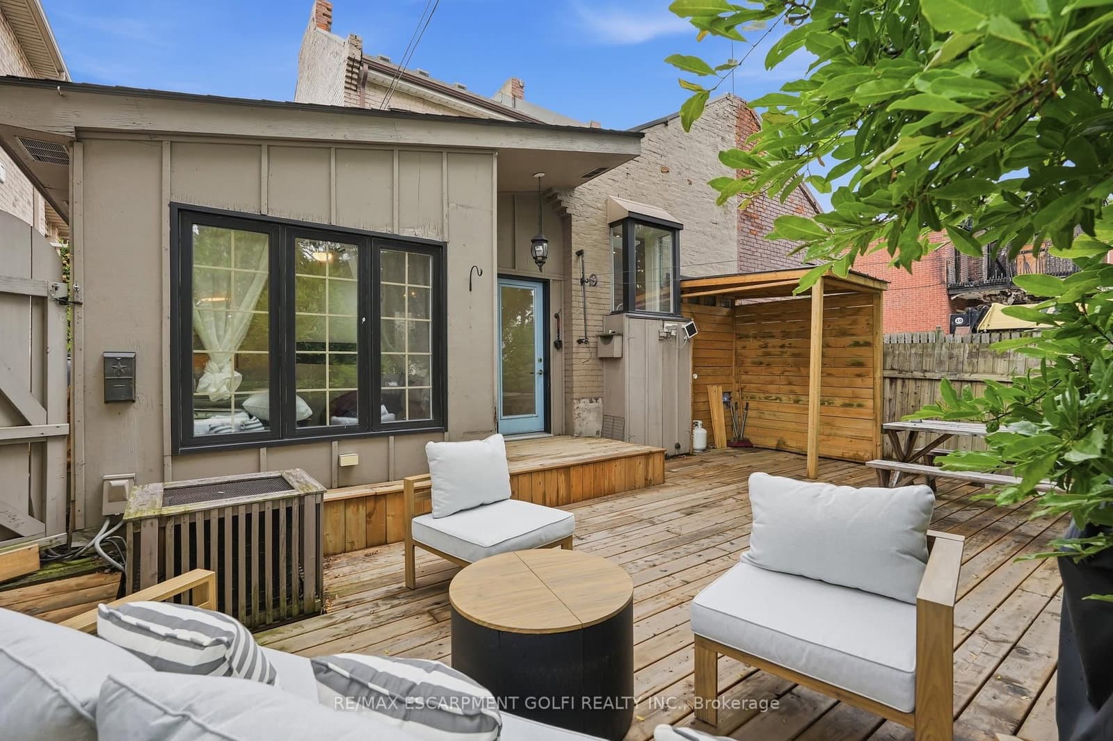 356 Hughson Street thumbnail 28