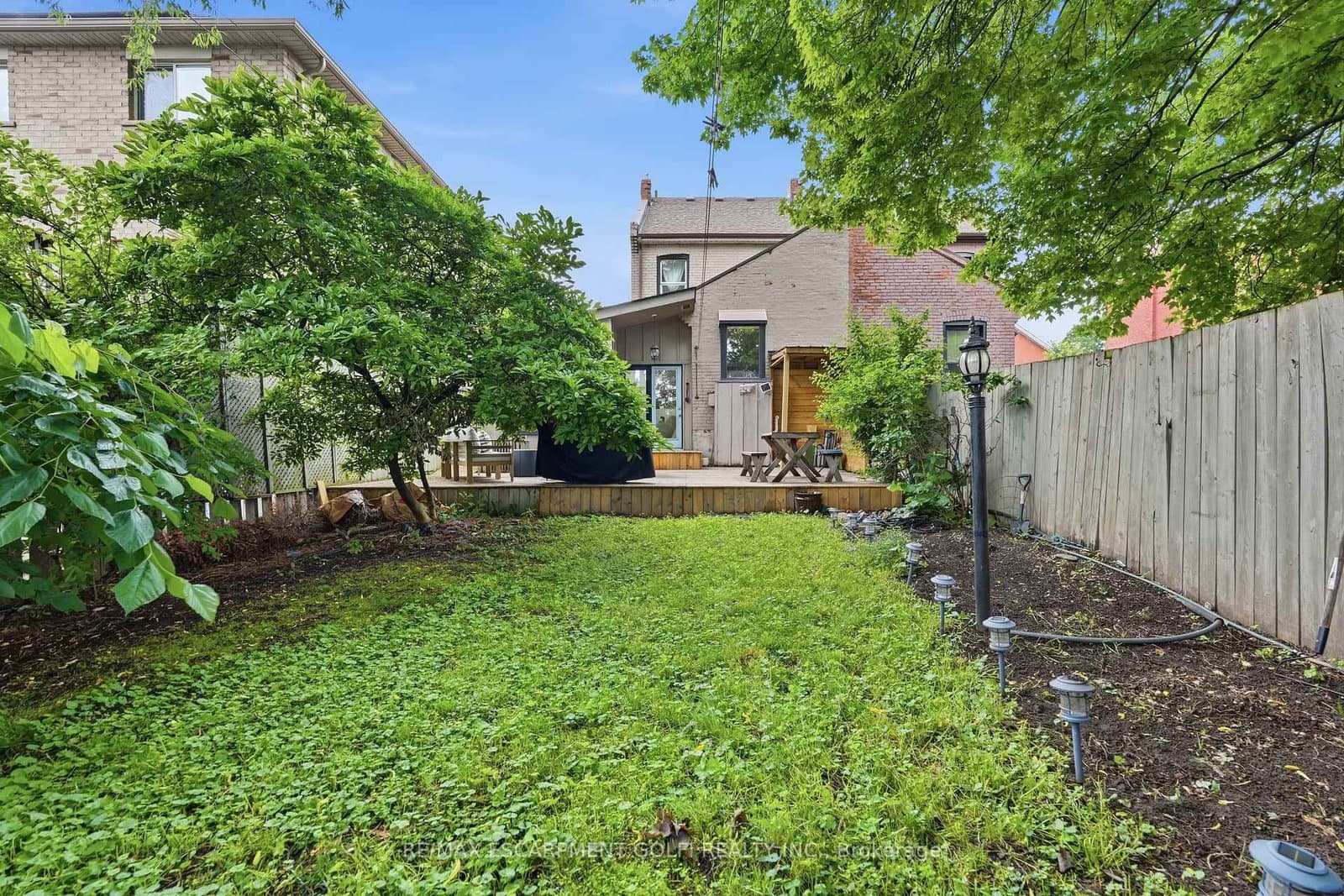 356 Hughson Street thumbnail 30