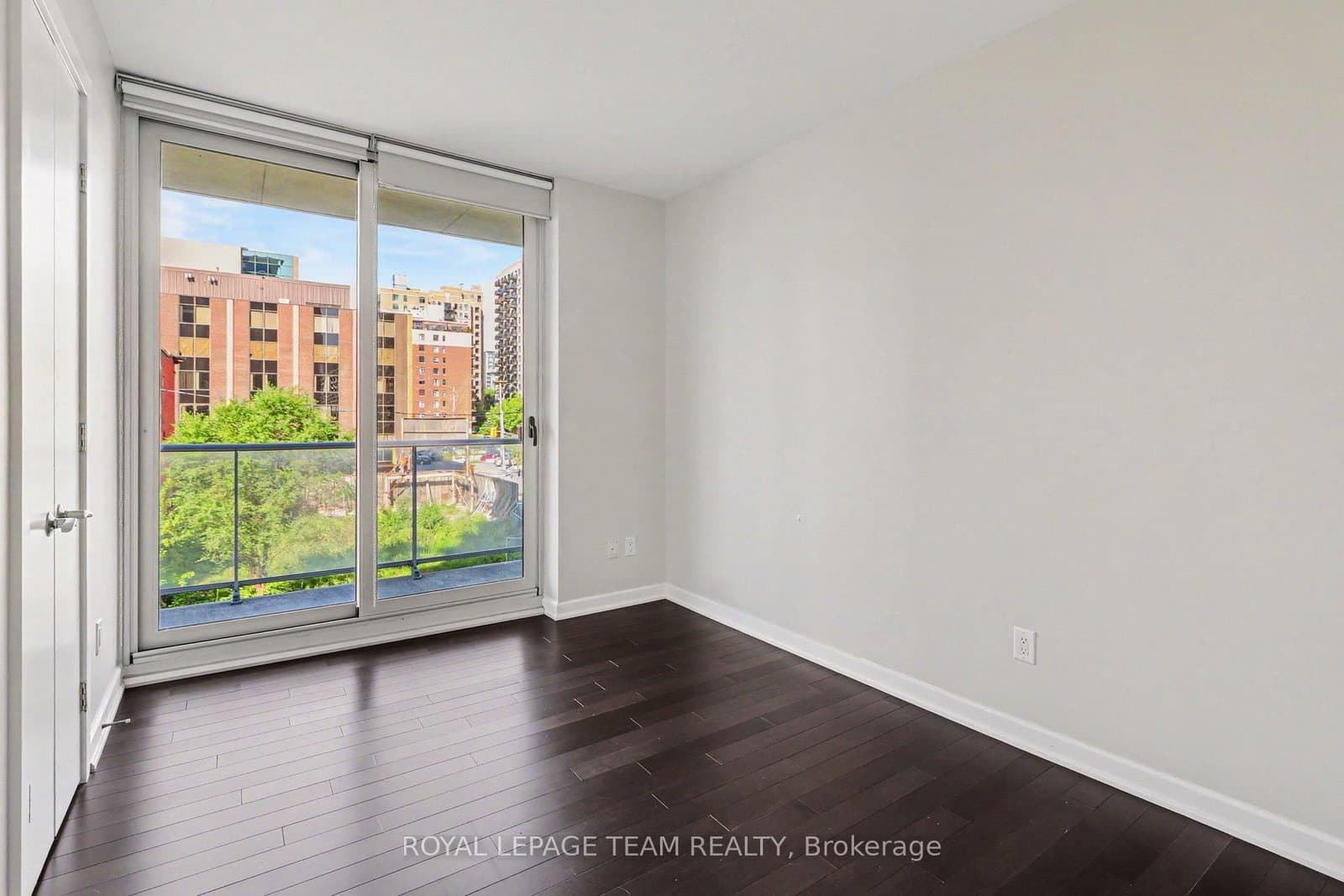 300 Lisgar Street E, Unit 310 thumbnail 16