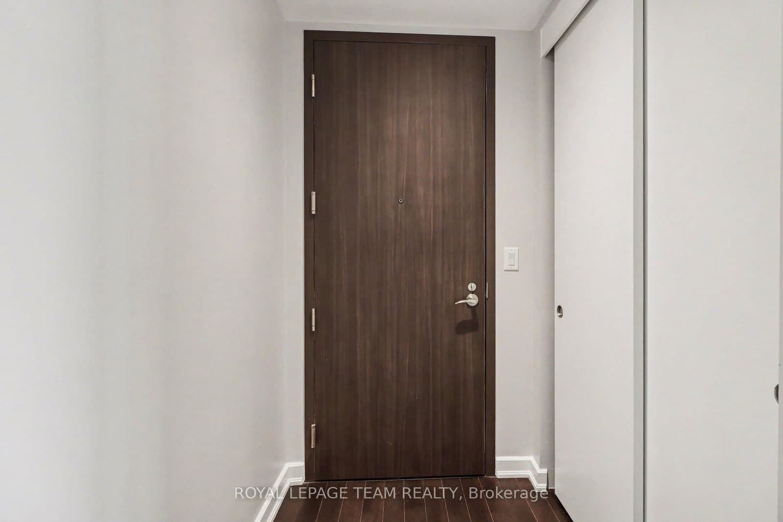 300 Lisgar Street E, Unit 310 thumbnail 3