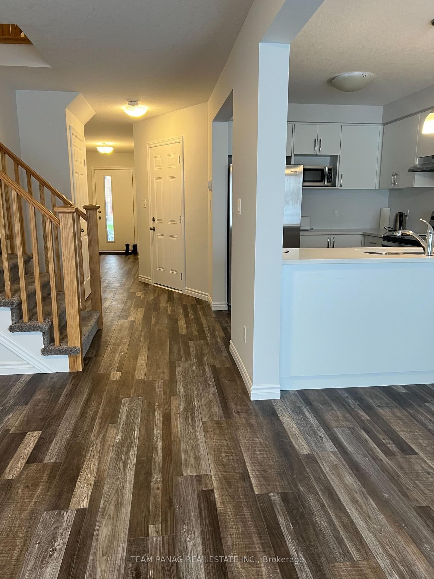 299 Bradshaw Drive thumbnail 3