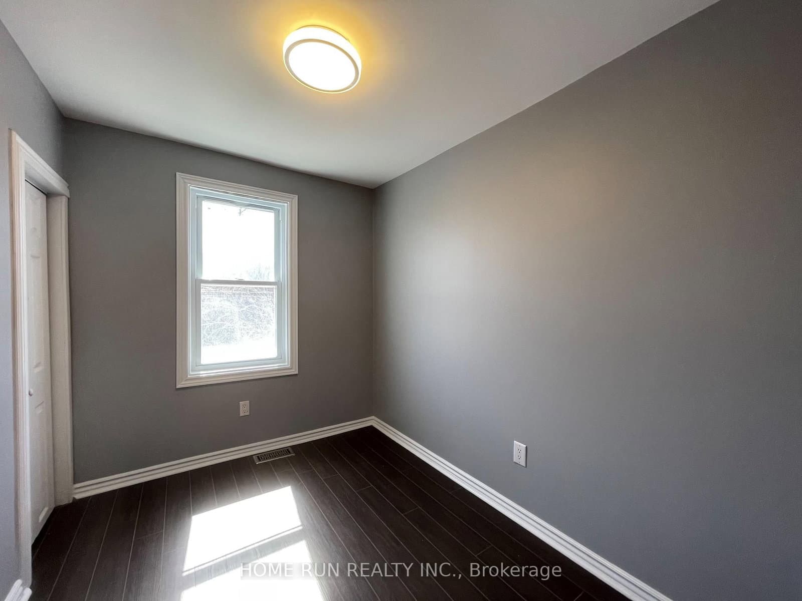 121 Concord Street E thumbnail 12