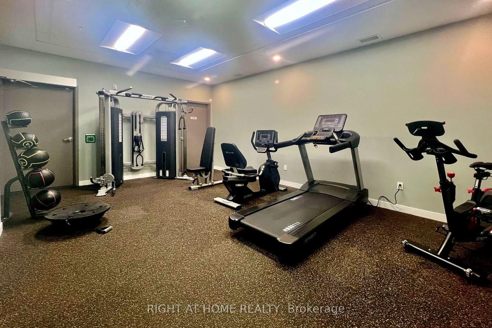 250 Albert Street, Unit 708 thumbnail 5