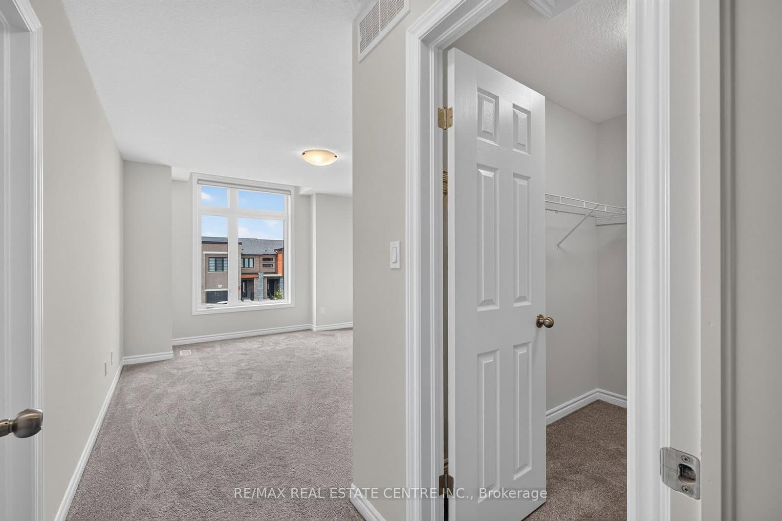 296 Bradshaw Drive thumbnail 32