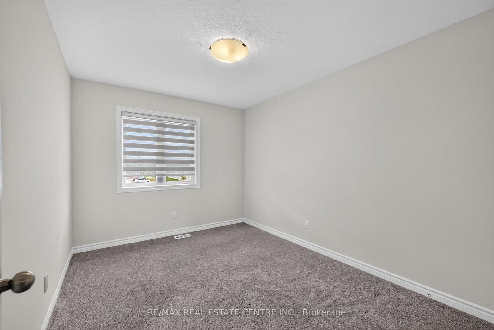 296 Bradshaw Drive thumbnail 38