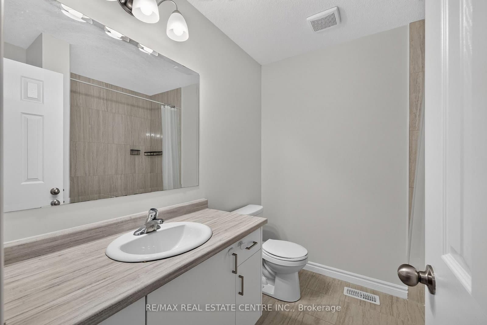 296 Bradshaw Drive thumbnail 40