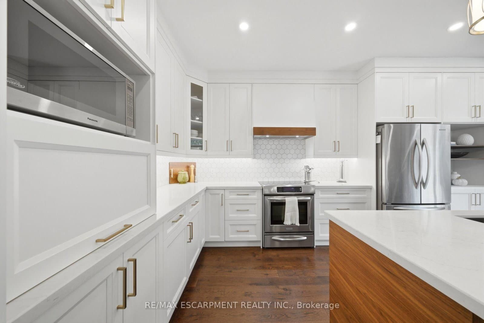 401 Valridge Drive thumbnail 16