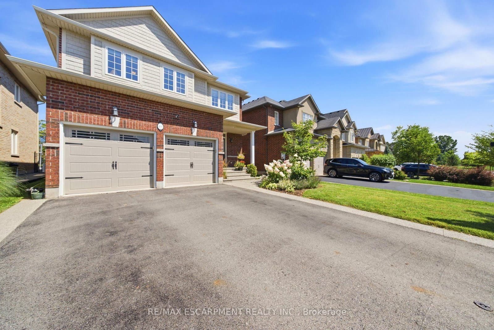 401 Valridge Drive thumbnail 3