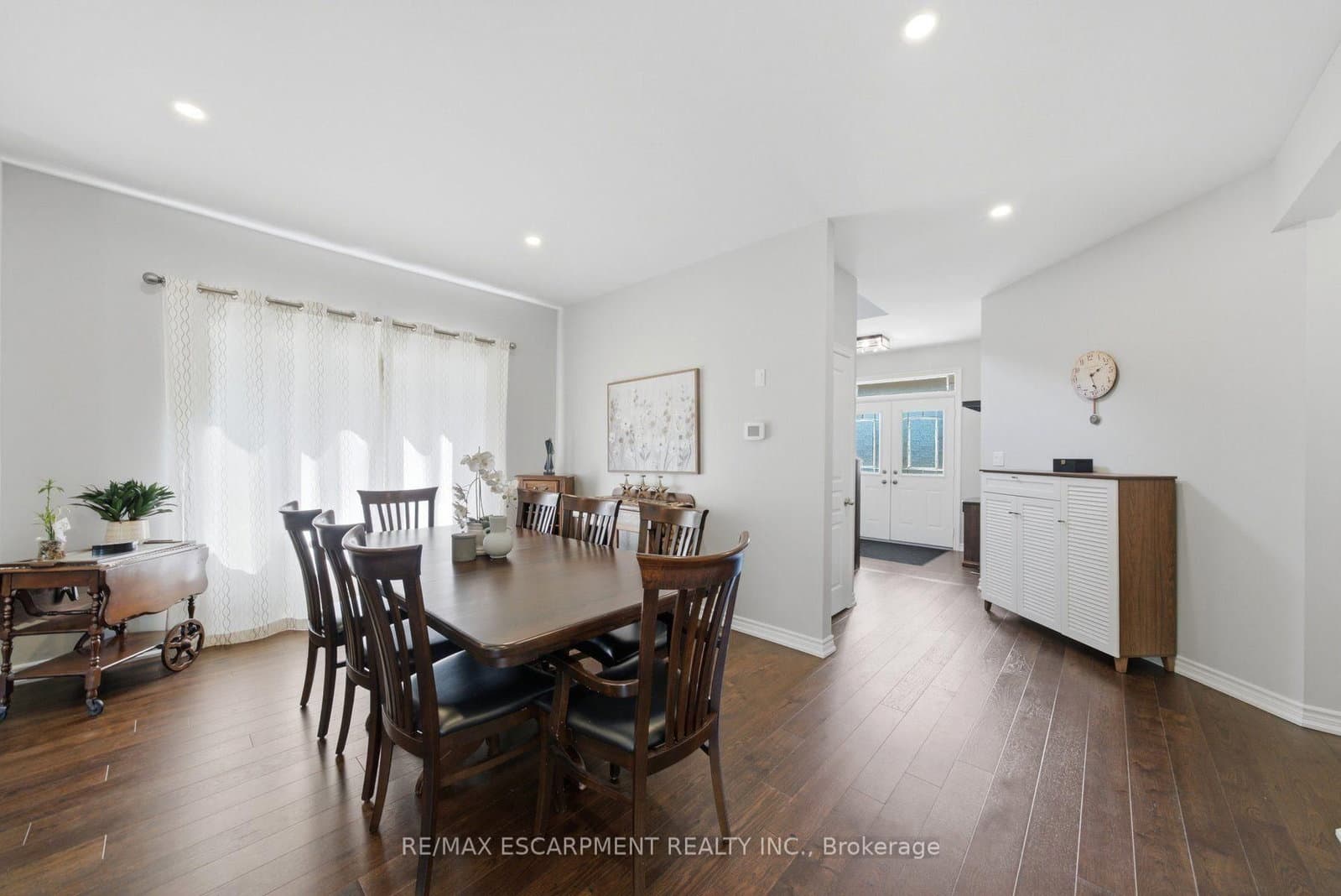 401 Valridge Drive thumbnail 7