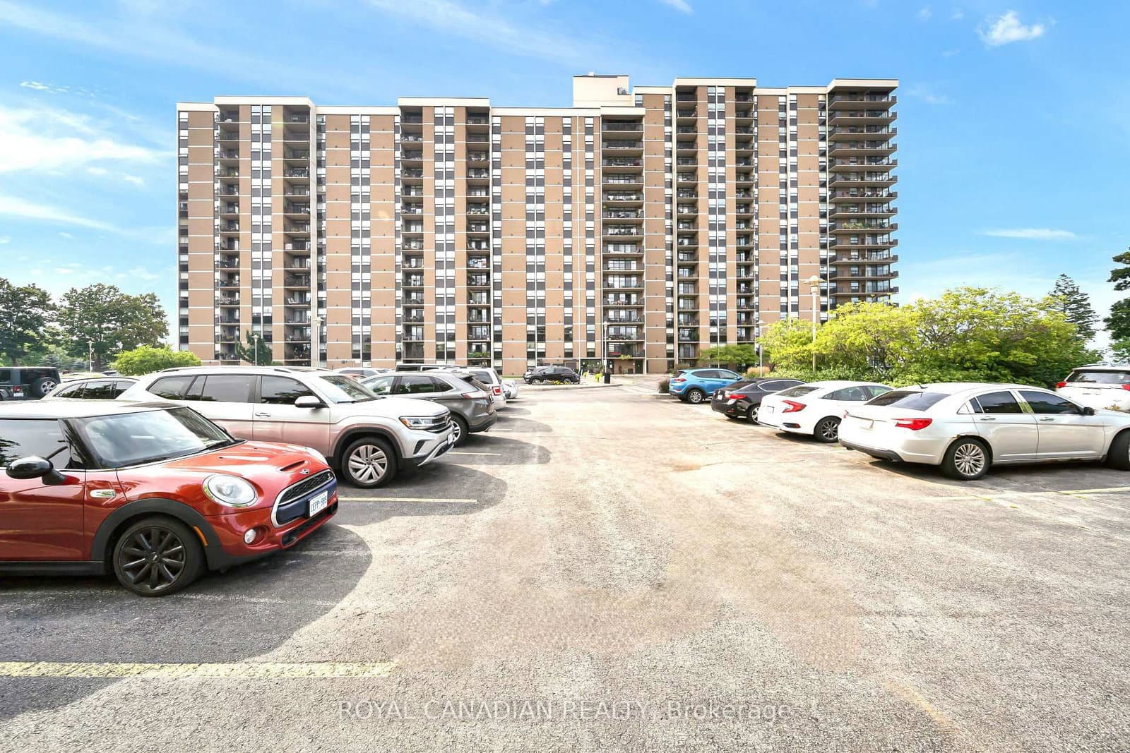 500 GREEN Road, Unit 701 - Image 1