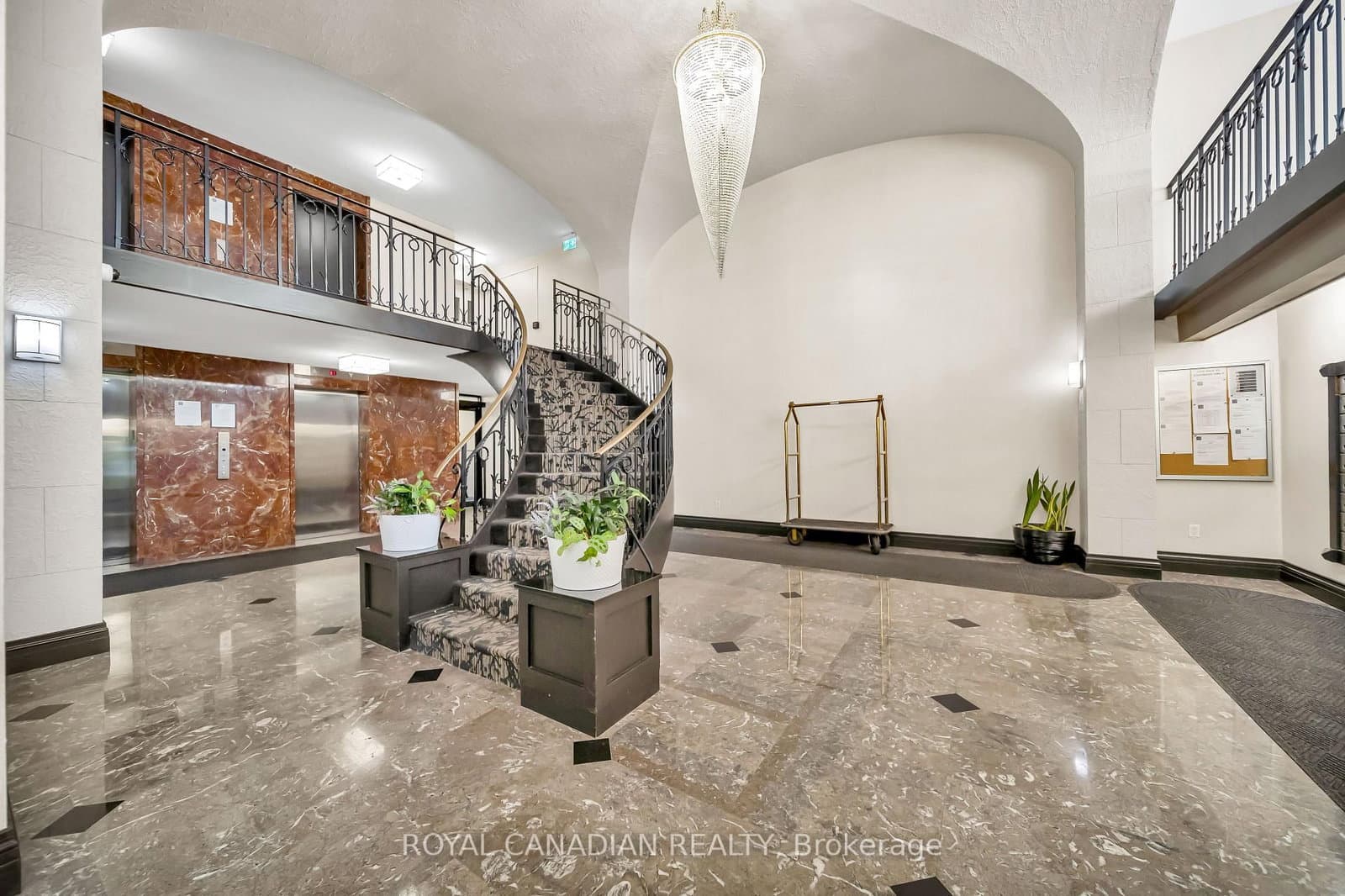 500 GREEN Road, Unit 701 thumbnail 12
