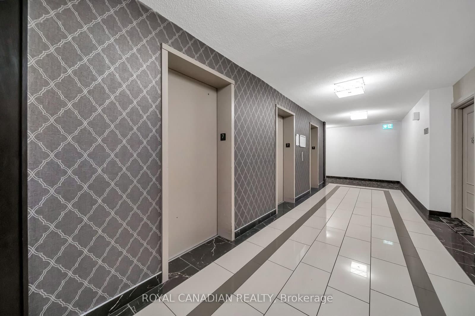 500 GREEN Road, Unit 701 thumbnail 13