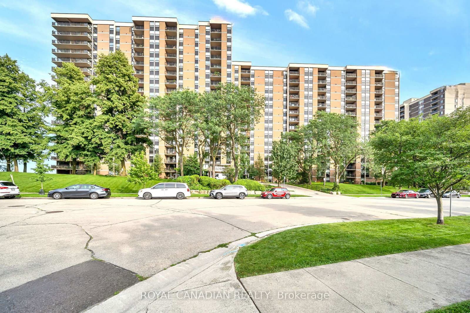 500 GREEN Road, Unit 701 thumbnail 2