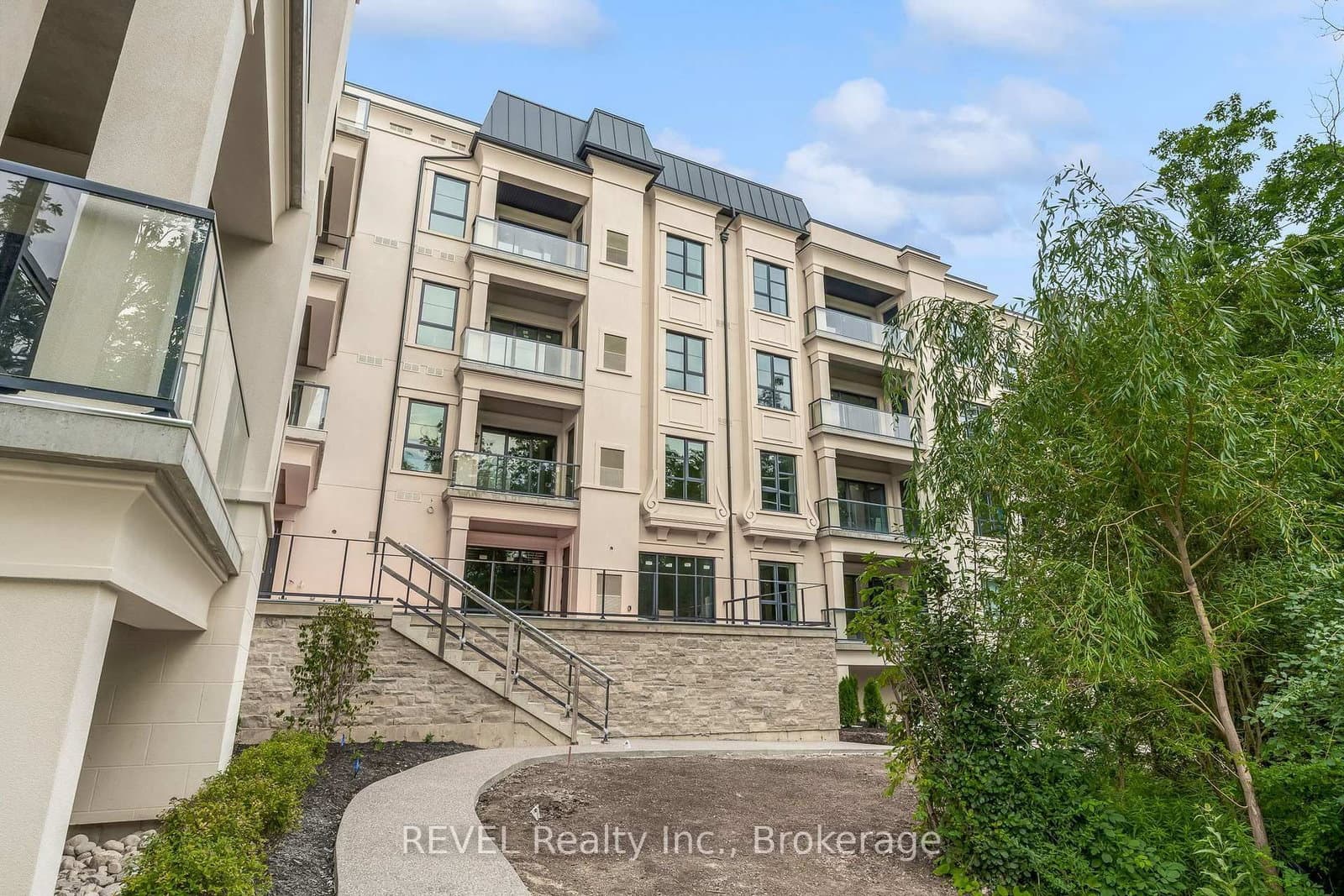 2 Arbourvale Common, Unit 209 thumbnail 6