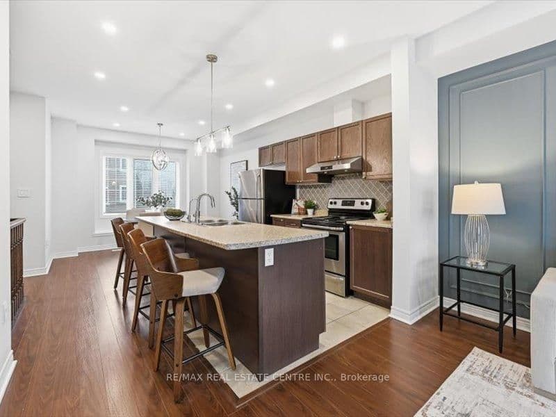 122 Dundas Street E, Unit 9 thumbnail 13