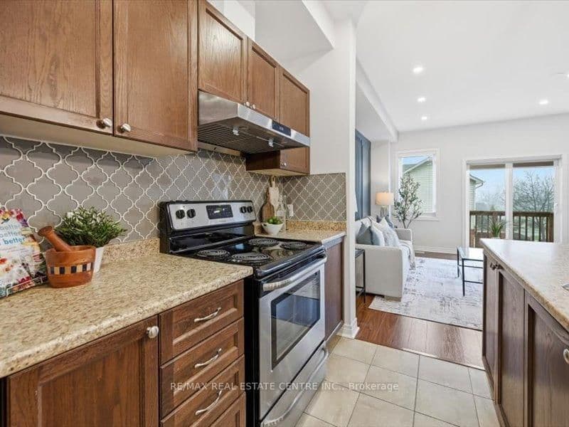 122 Dundas Street E, Unit 9 thumbnail 16