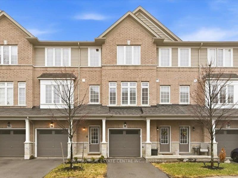 122 Dundas Street E, Unit 9 thumbnail 2