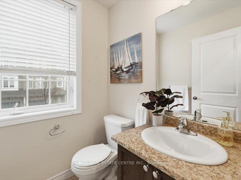 122 Dundas Street E, Unit 9 thumbnail 21
