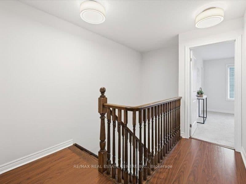 122 Dundas Street E, Unit 9 thumbnail 23
