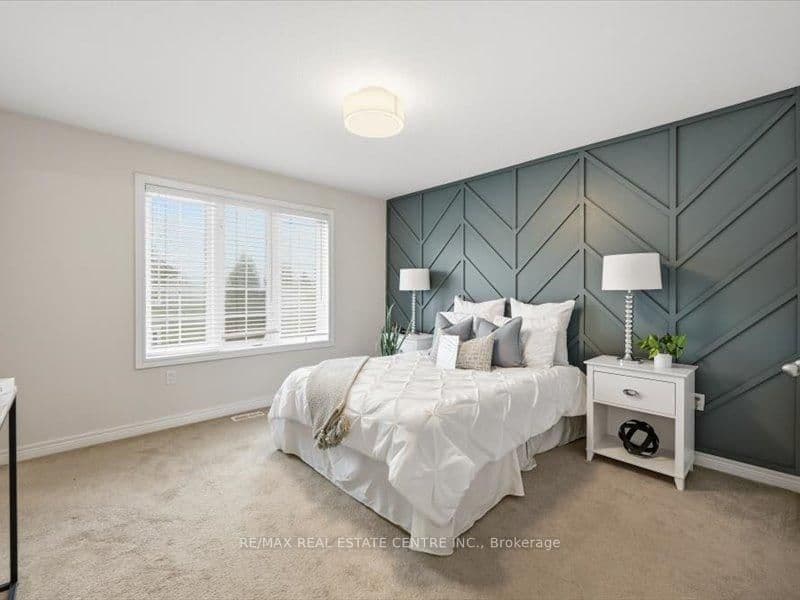 122 Dundas Street E, Unit 9 thumbnail 24
