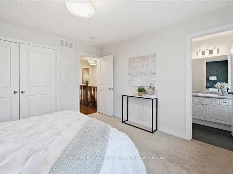 122 Dundas Street E, Unit 9 thumbnail 26