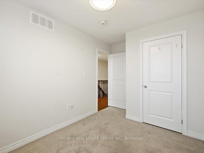 122 Dundas Street E, Unit 9 thumbnail 30