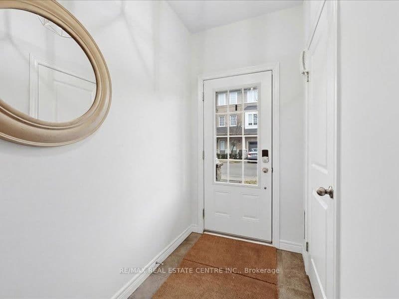 122 Dundas Street E, Unit 9 thumbnail 4