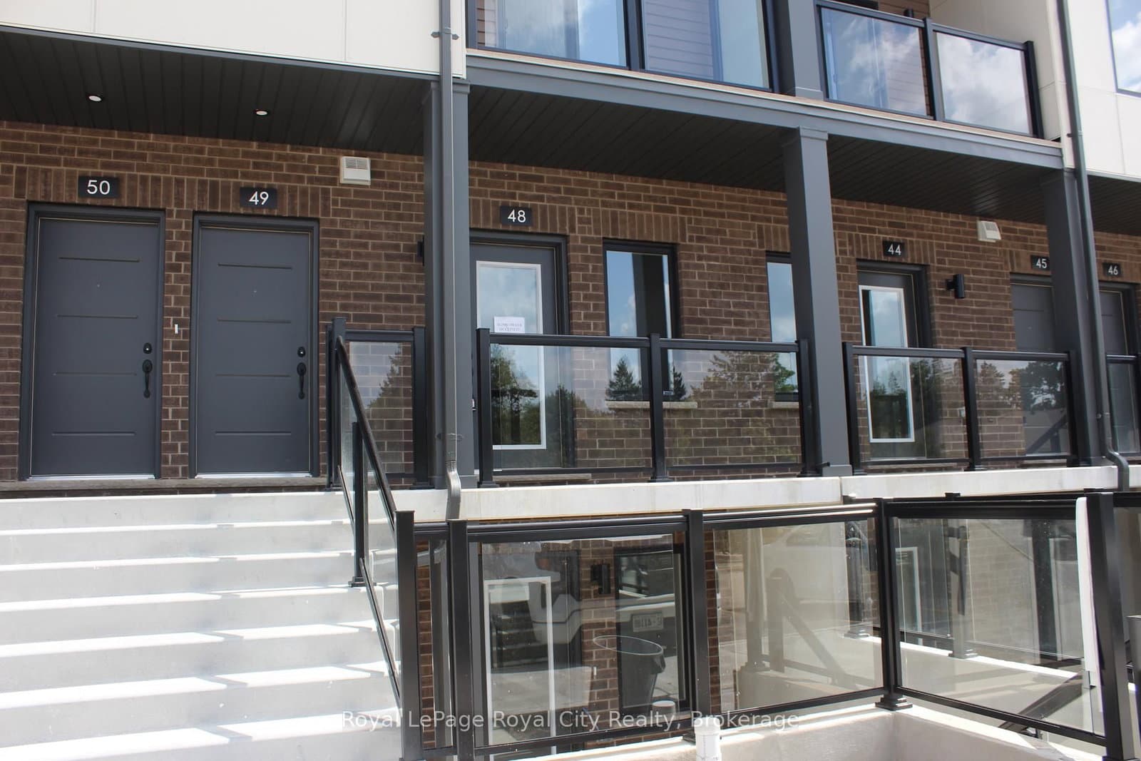 42 Lowes Road W, Unit 48 thumbnail 2