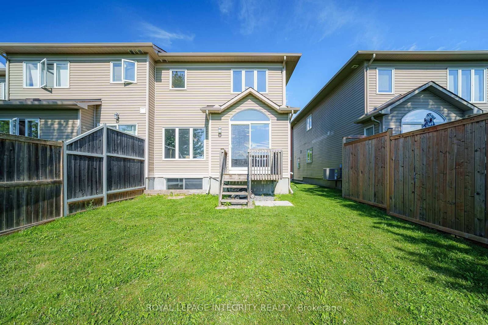 132 Silvermoon Crescent thumbnail 40