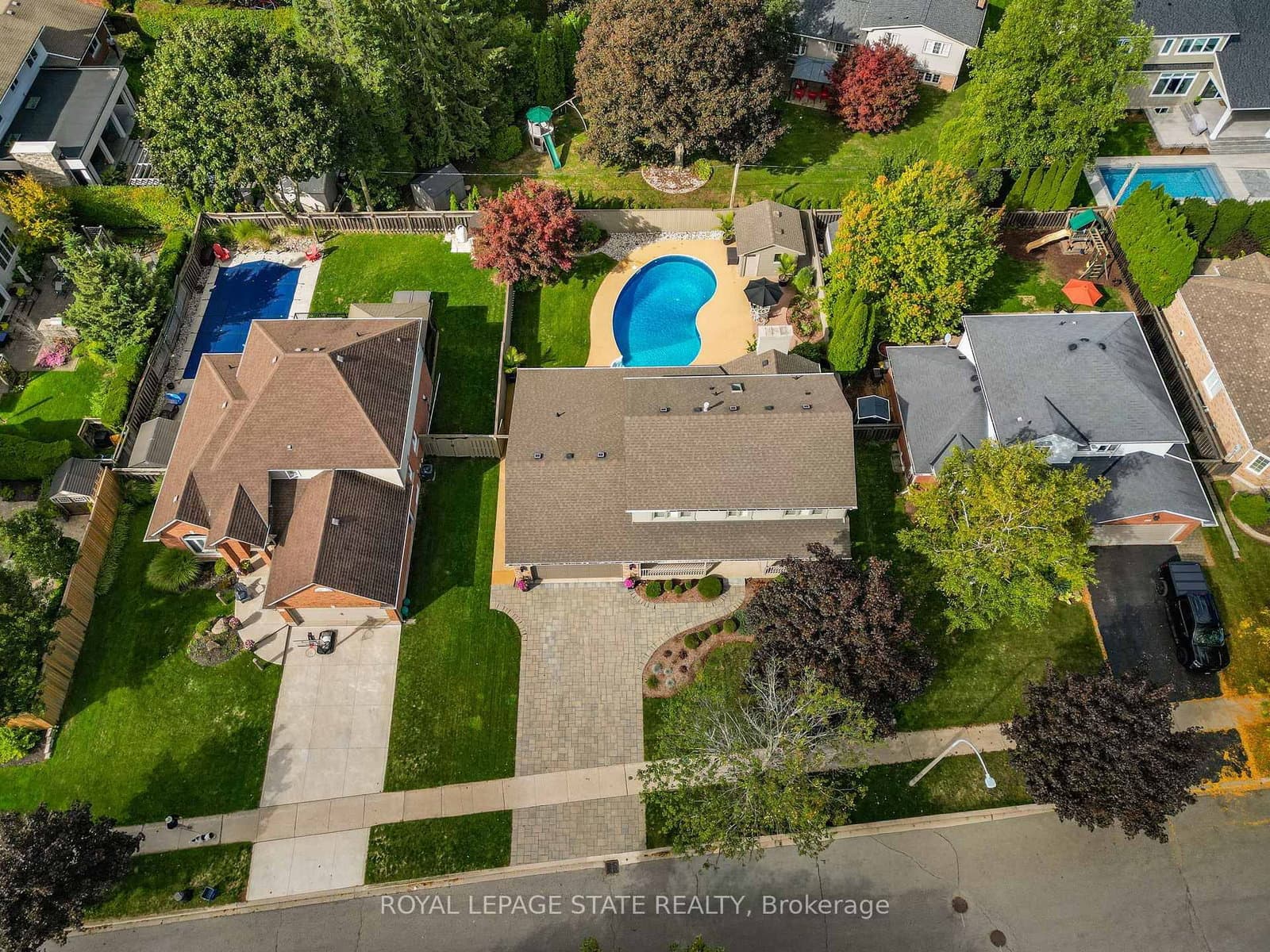 86 Hedge Lawn Drive thumbnail 46