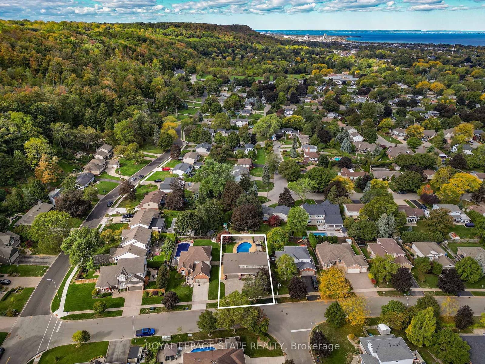 86 Hedge Lawn Drive thumbnail 47