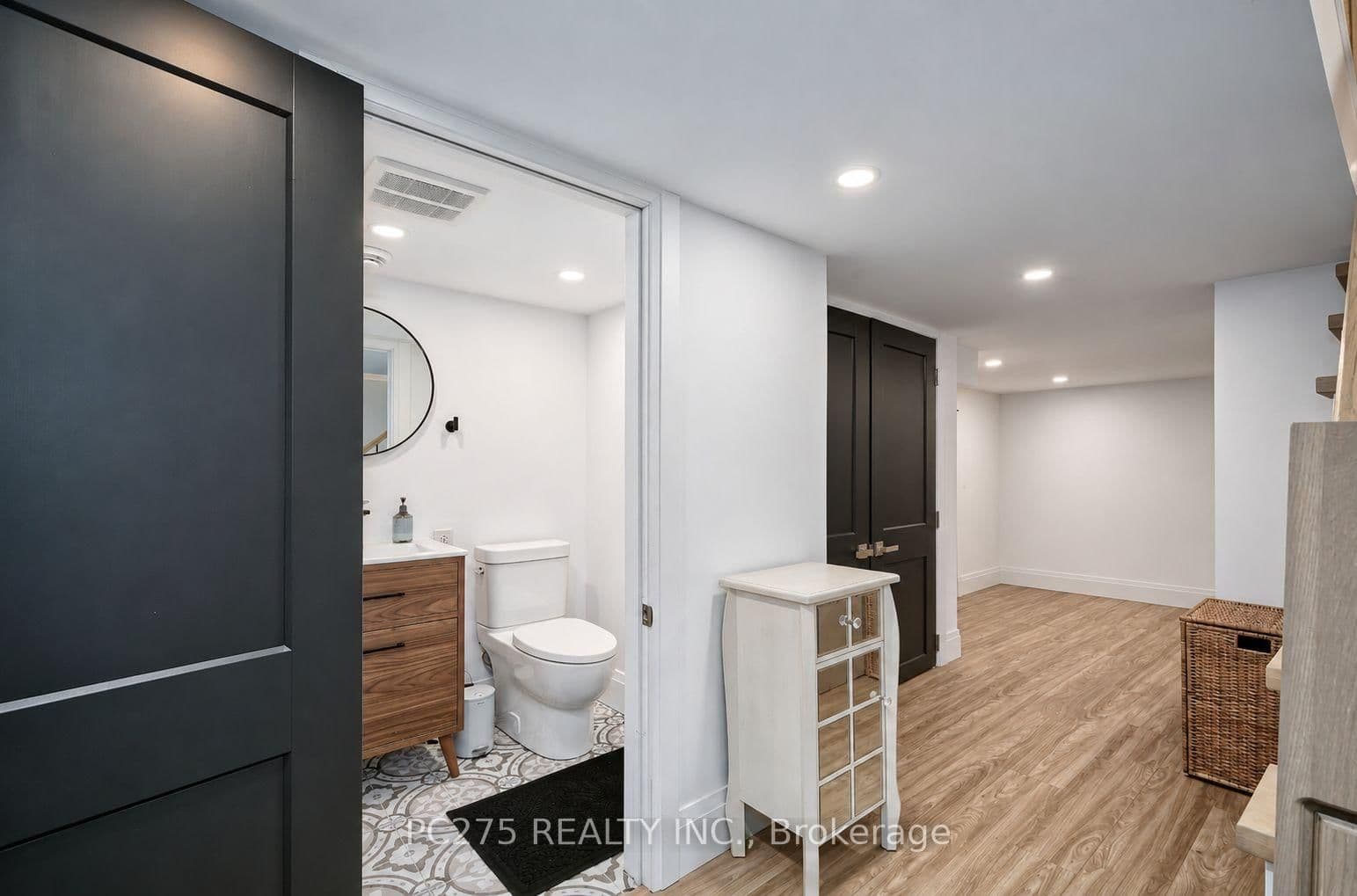92 Walnut Street thumbnail 22