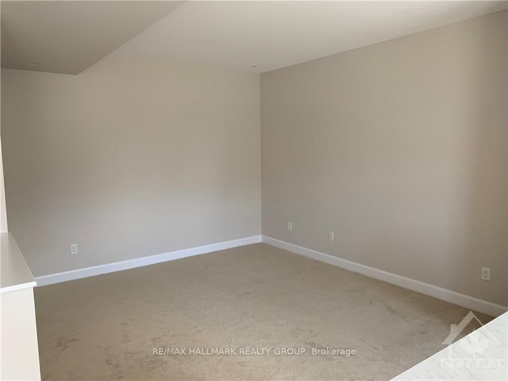 516 Clemency Crescent thumbnail 2
