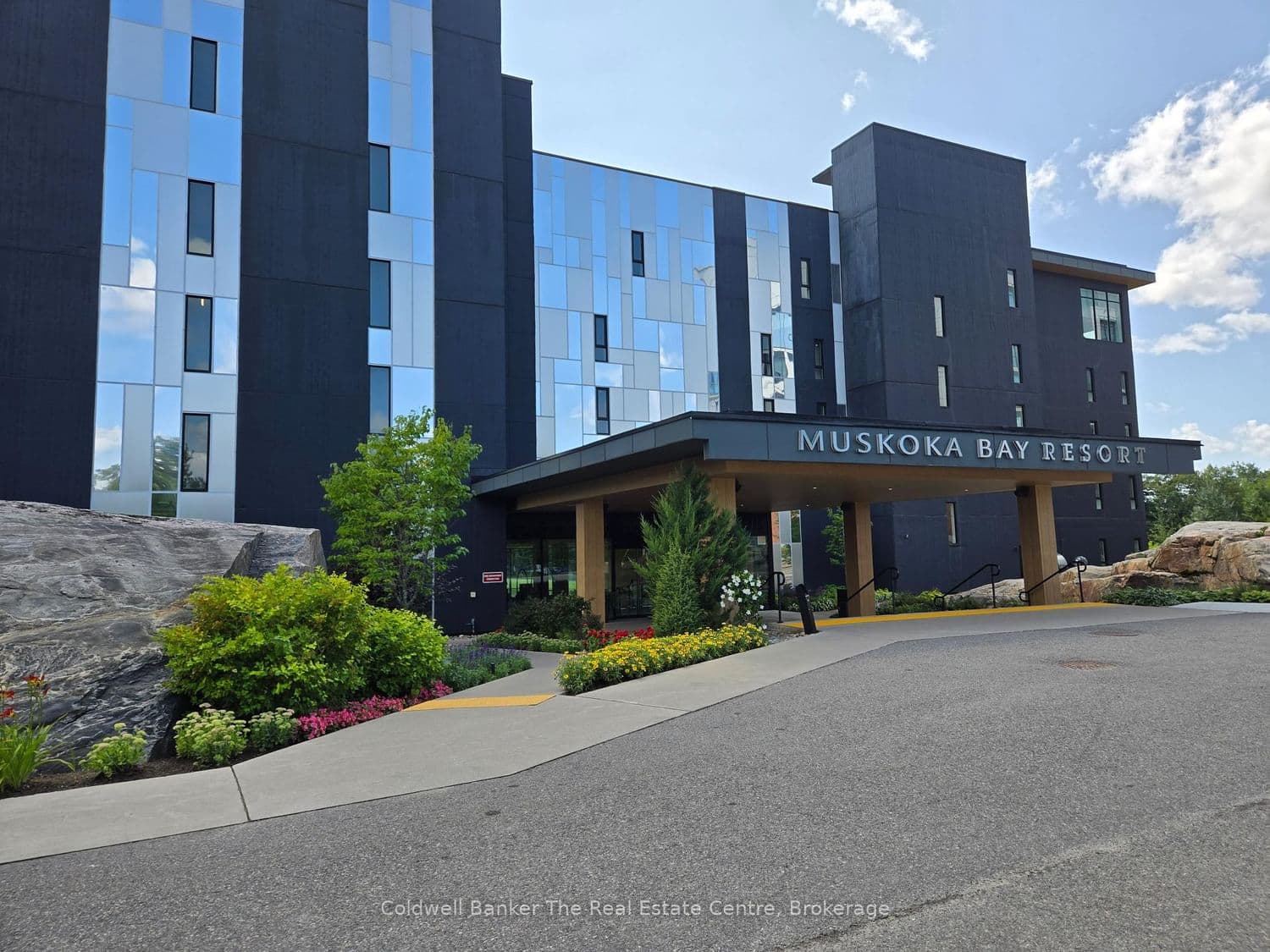 120 Carrick Trail, Unit 305 thumbnail 2