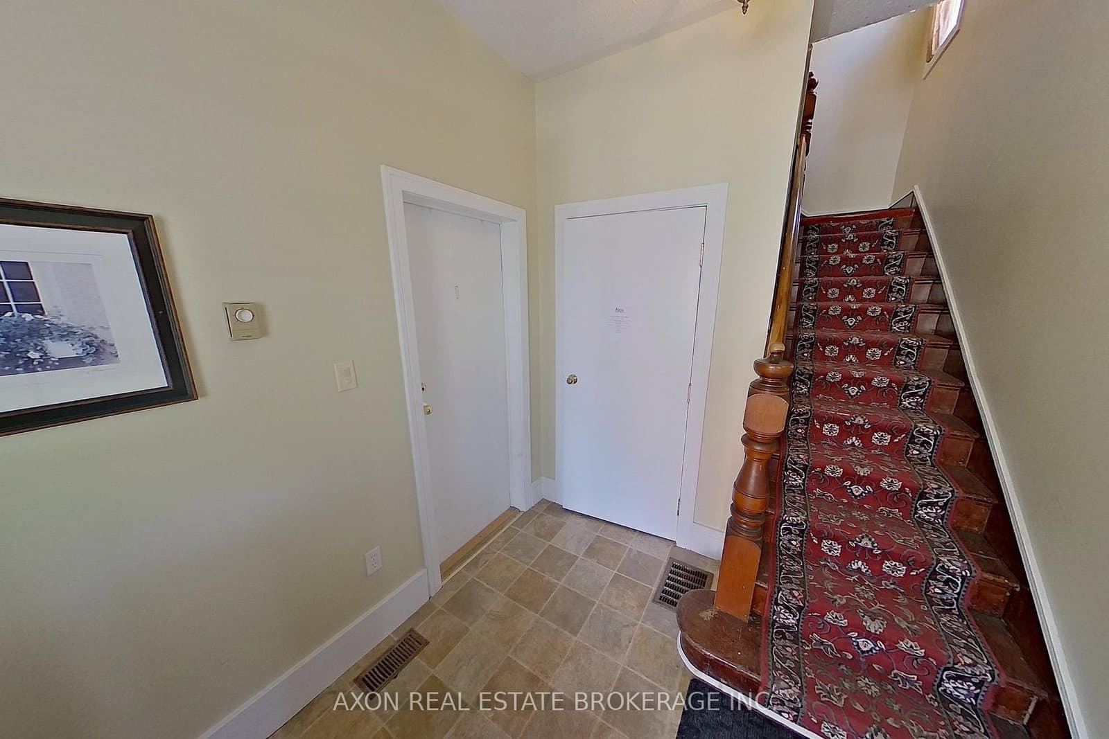 408 Albert Street thumbnail 11
