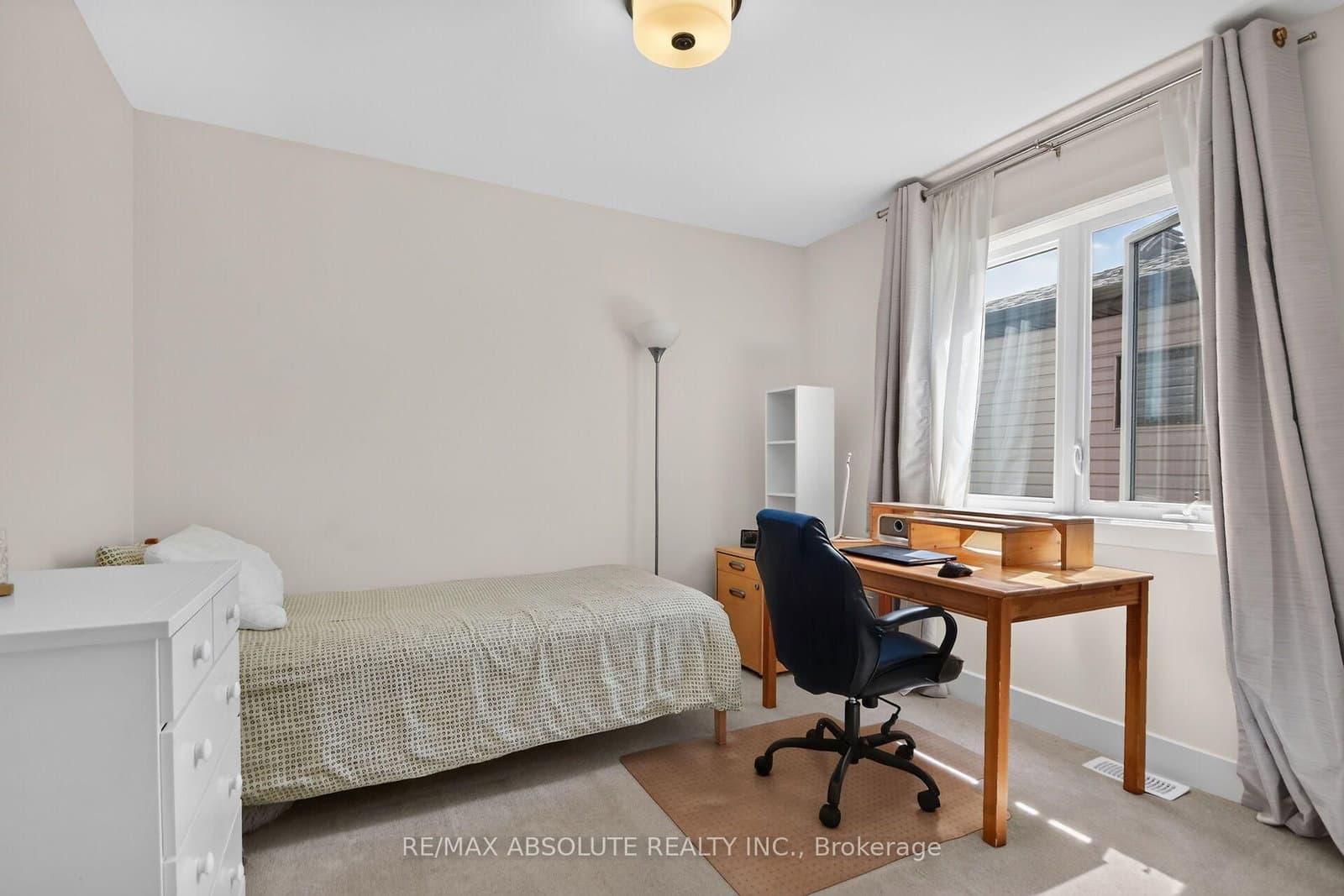 674 Parade Drive thumbnail 28