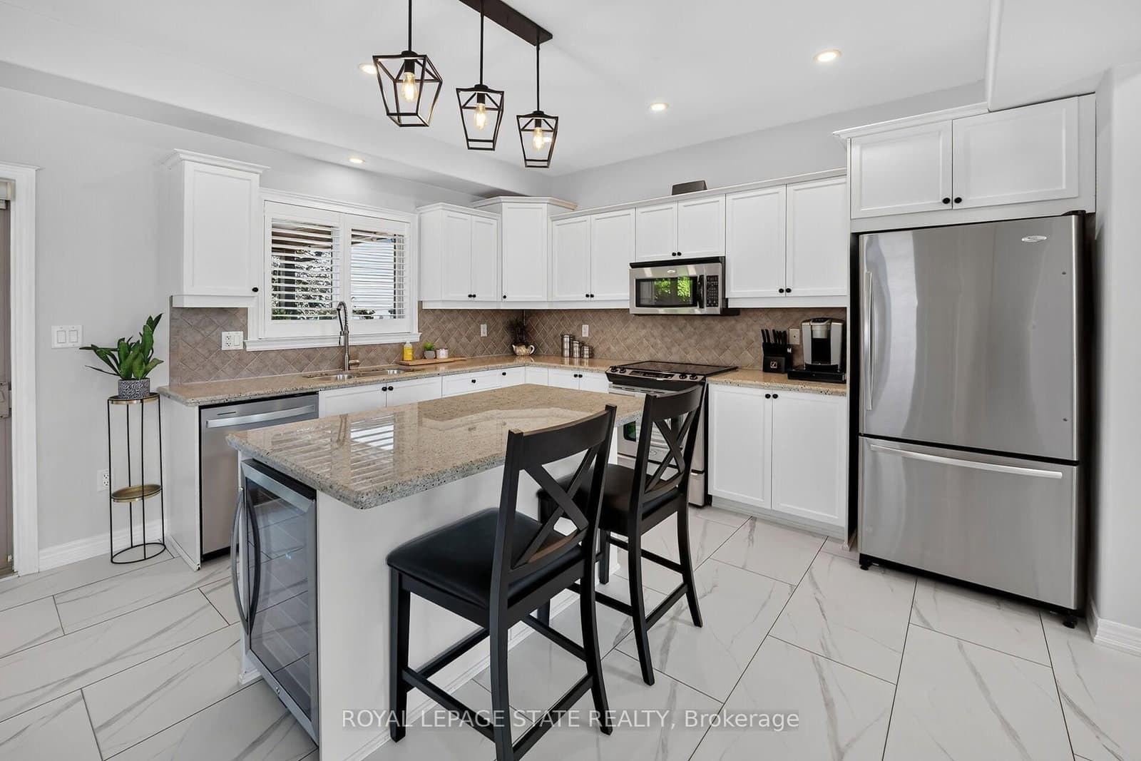 4079 Stadelbauer Drive thumbnail 8