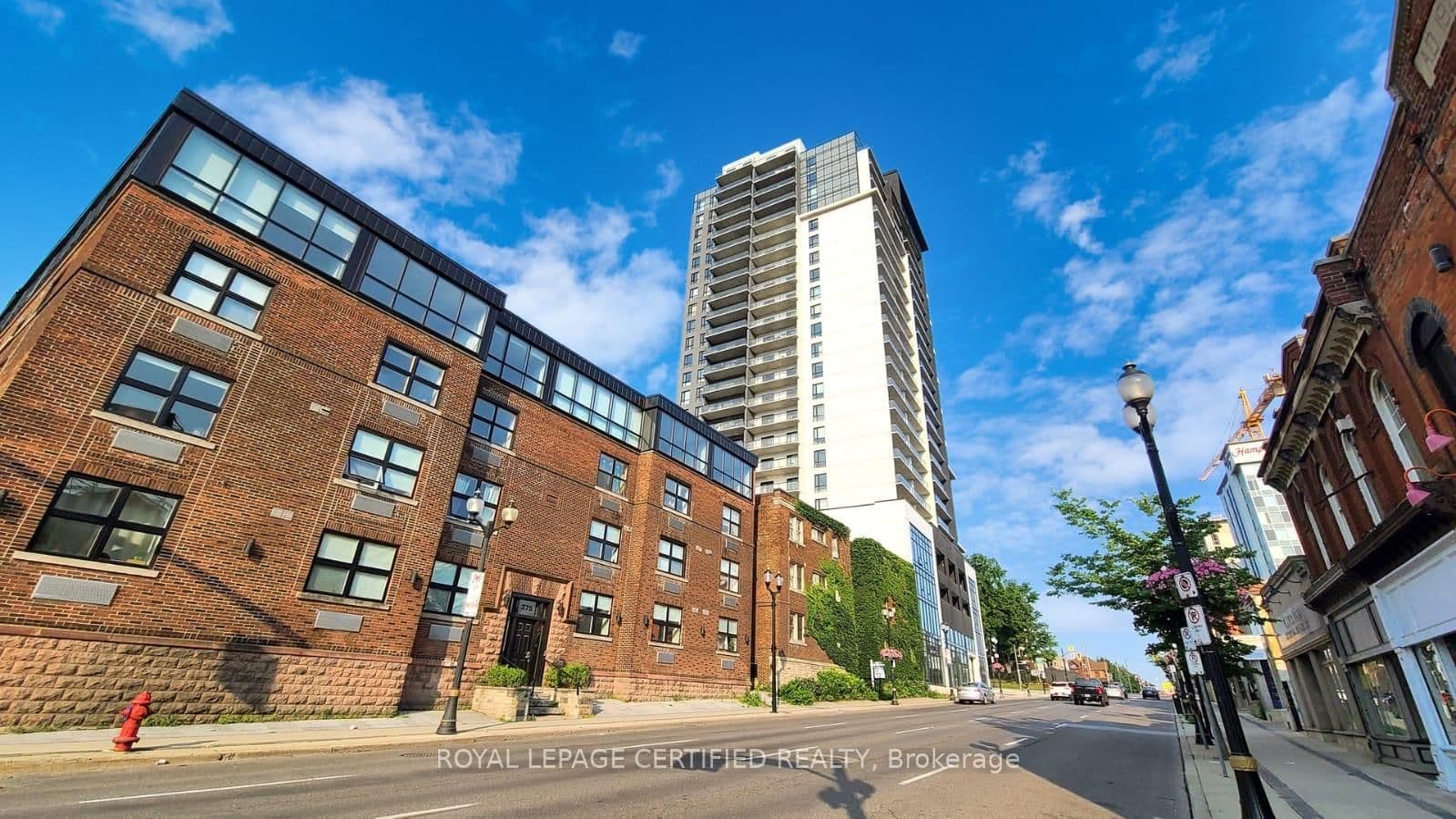15 Queen Street S, Unit 1608 thumbnail 2