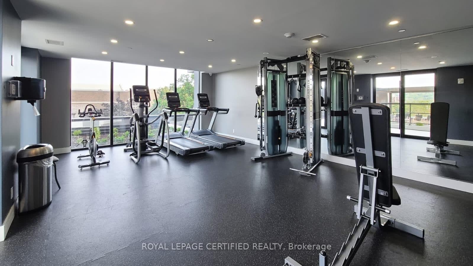 15 Queen Street S, Unit 1608 thumbnail 25