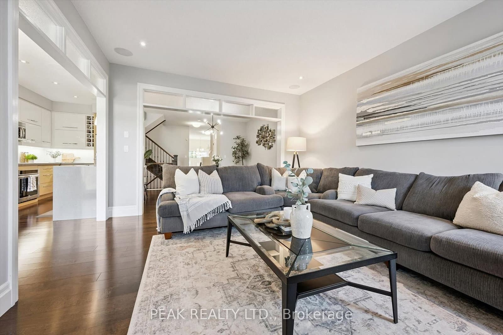 111 OAK PARK Drive thumbnail 6